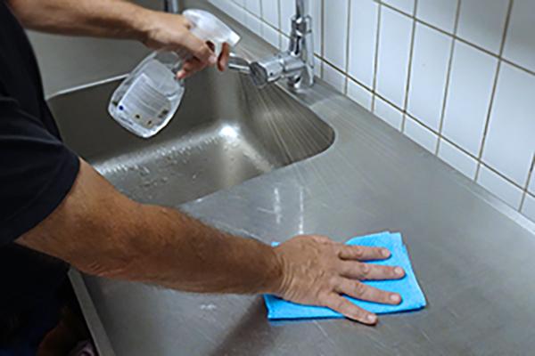Coloured wipes