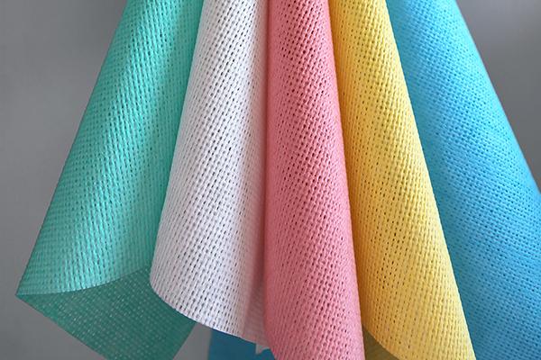 Coloured wipes